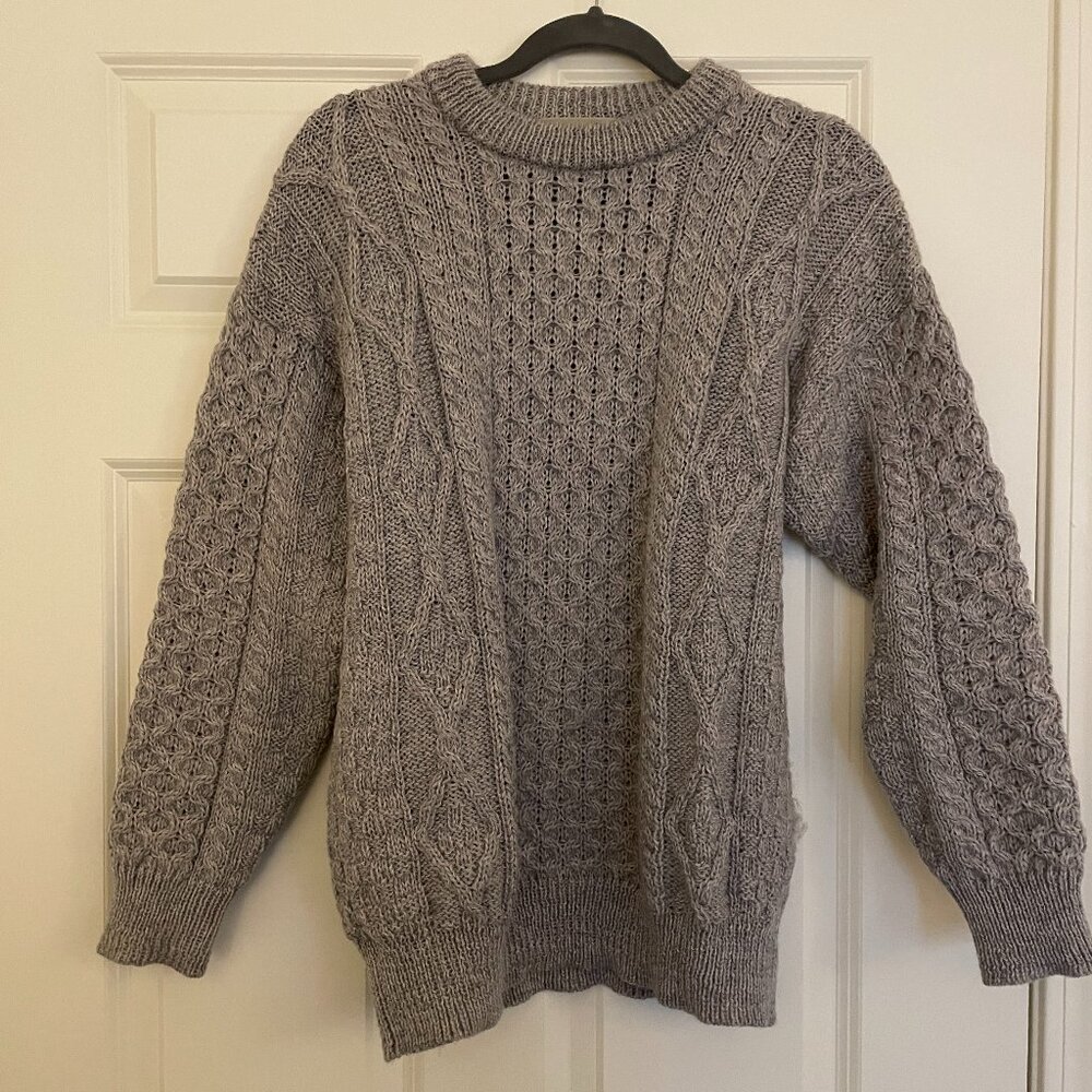 Aran Sweater Market, Size Medium